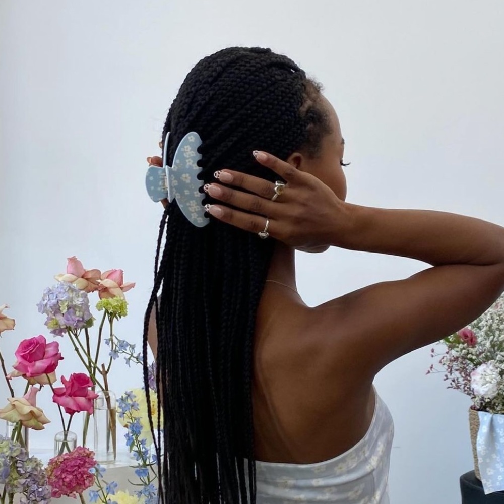Djerf Avenue Dream Cake Clip